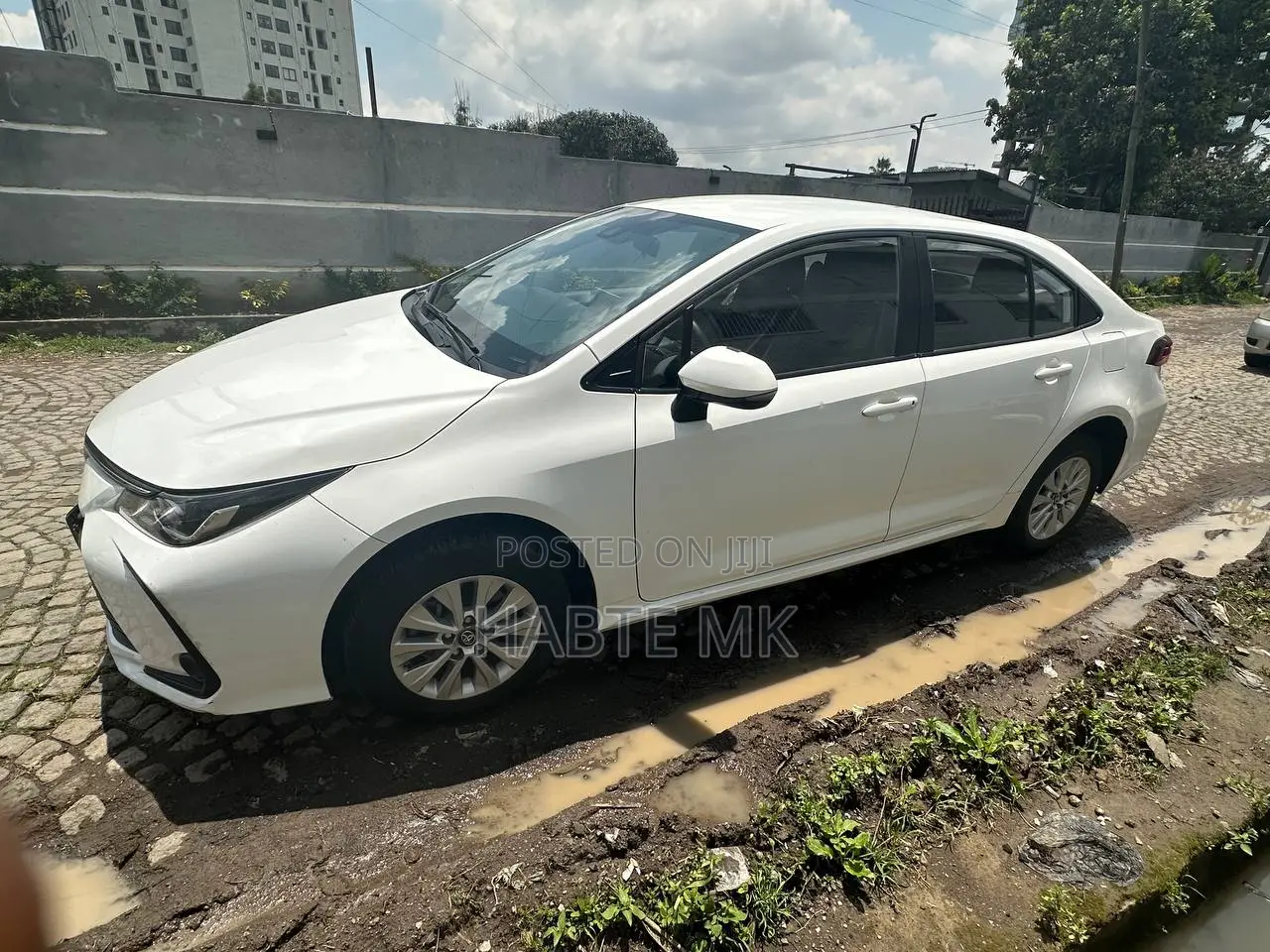 Toyota Corolla SE 2022 White