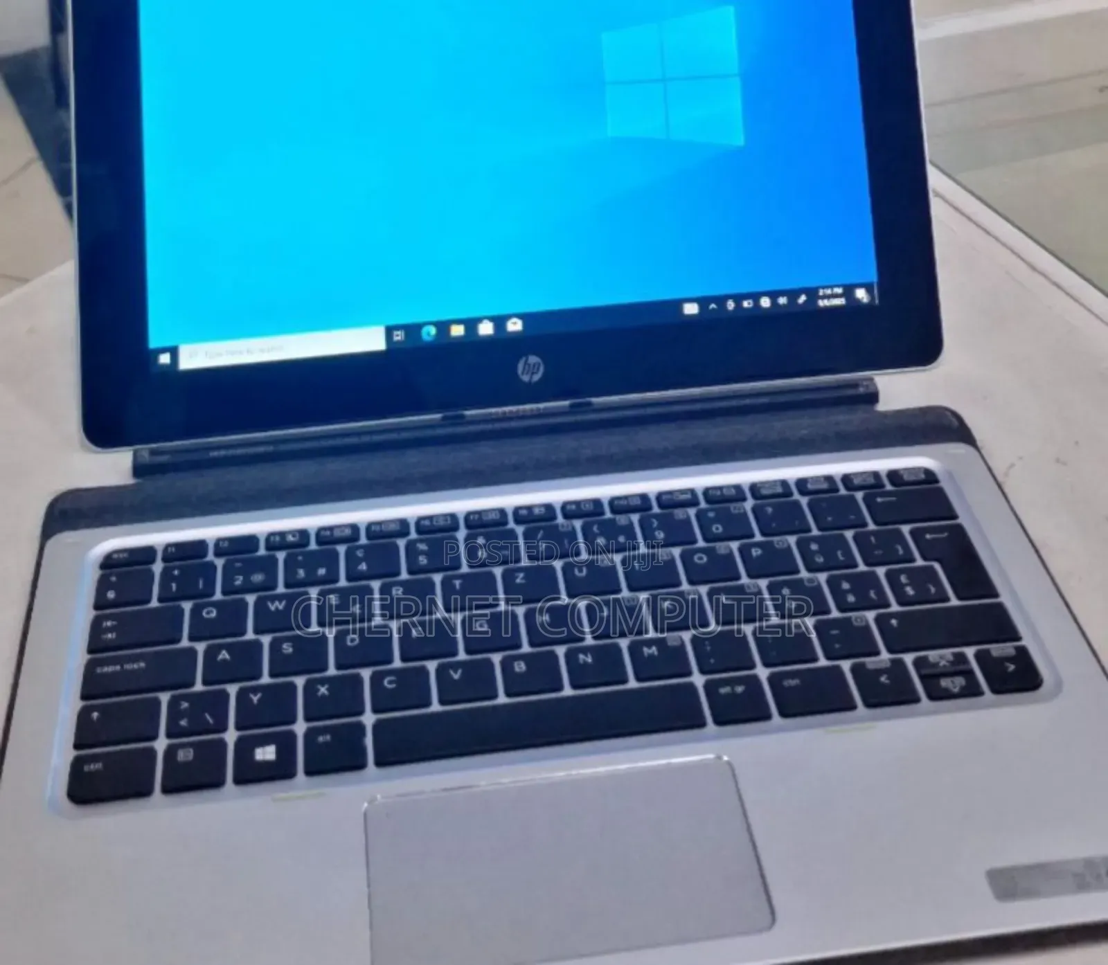 New Laptop HP X2 8GB SSD 256GB