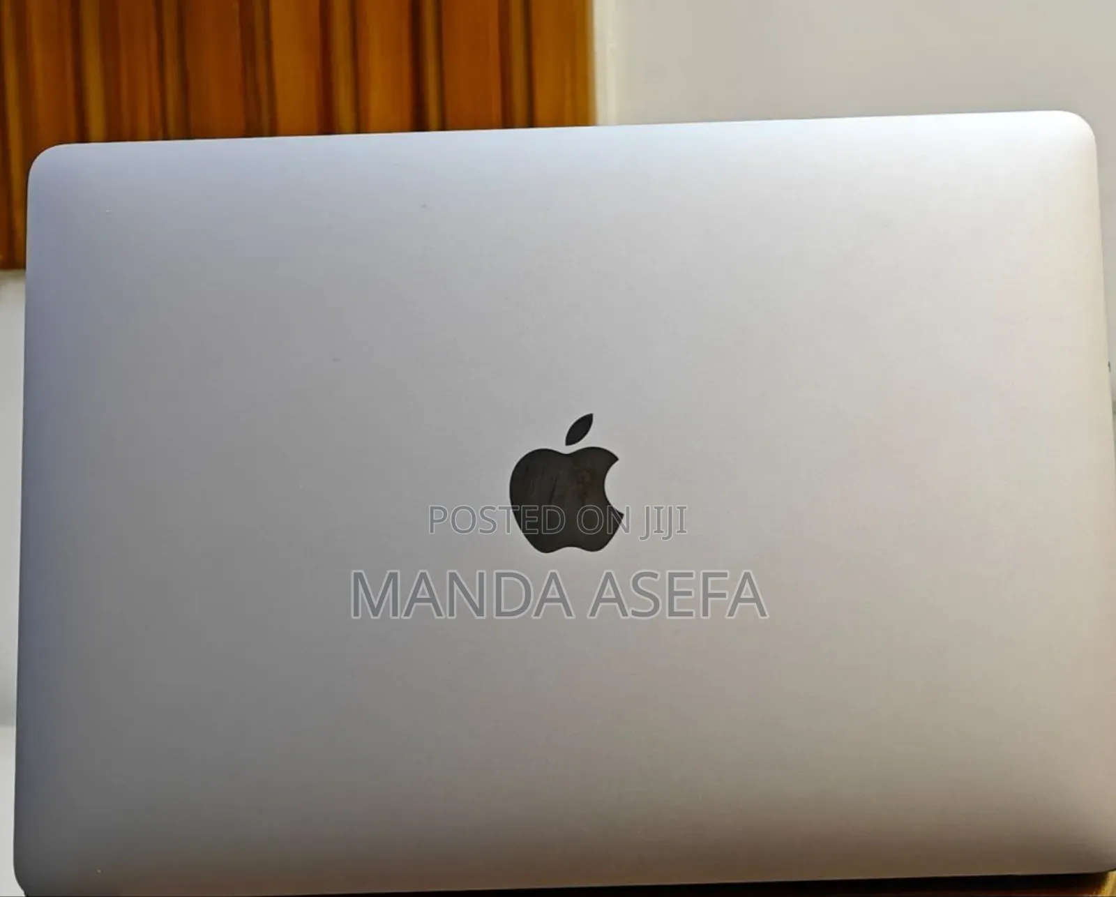 New Laptop Apple MacBook Pro 2020 8GB Intel Core I5 SSD 256GB