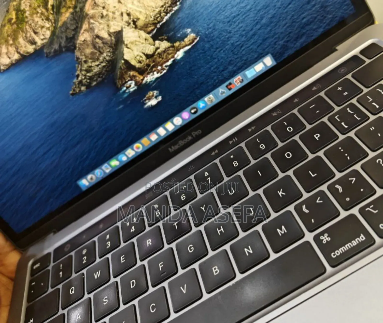 New Laptop Apple MacBook Pro 2020 8GB Intel Core I5 SSD 256GB