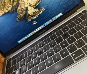 New Laptop Apple MacBook Pro 2020 8GB Intel Core I5 SSD 256GB