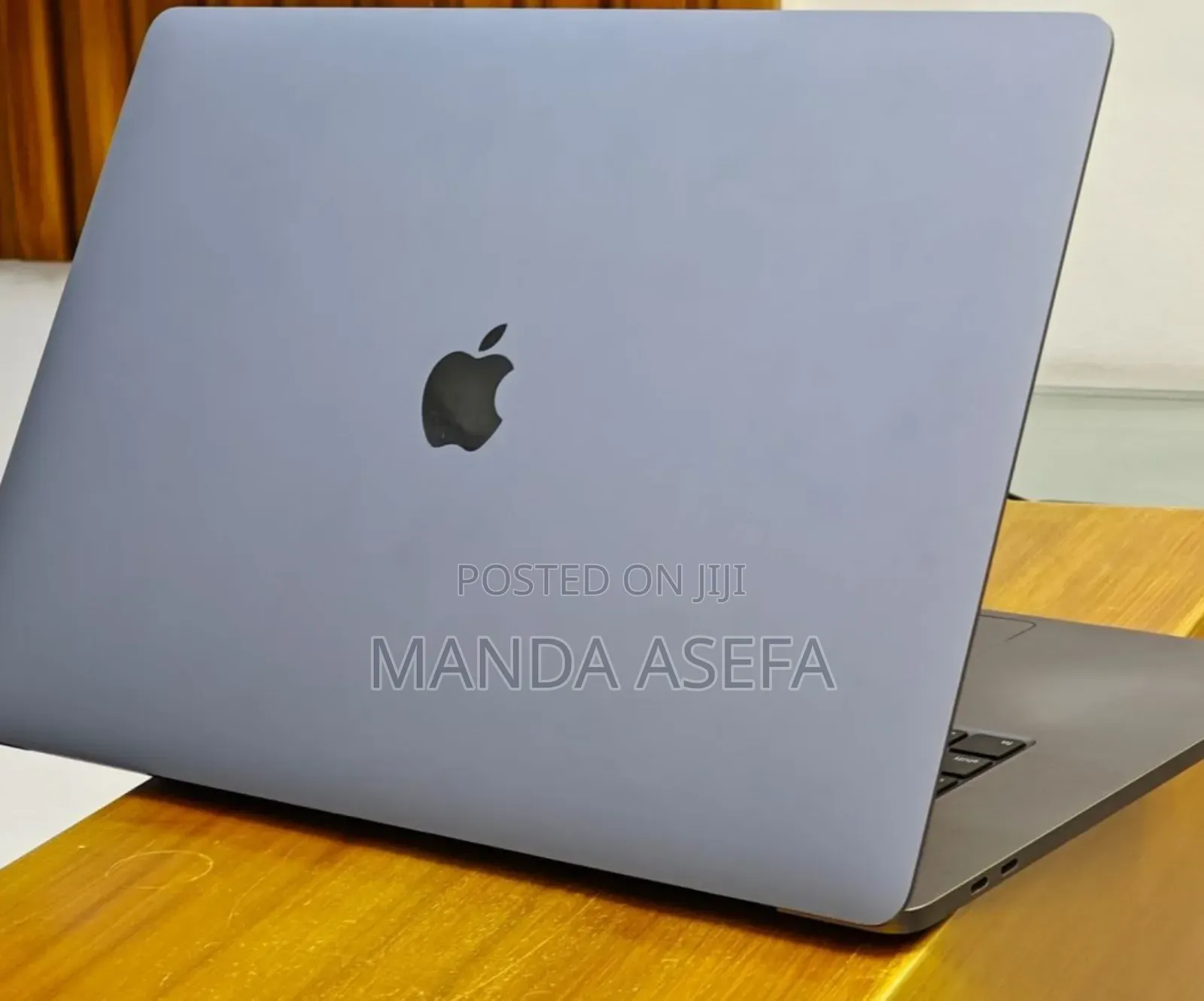 New Laptop Apple MacBook Pro 2019 16GB Intel Core I7 SSD 512GB
