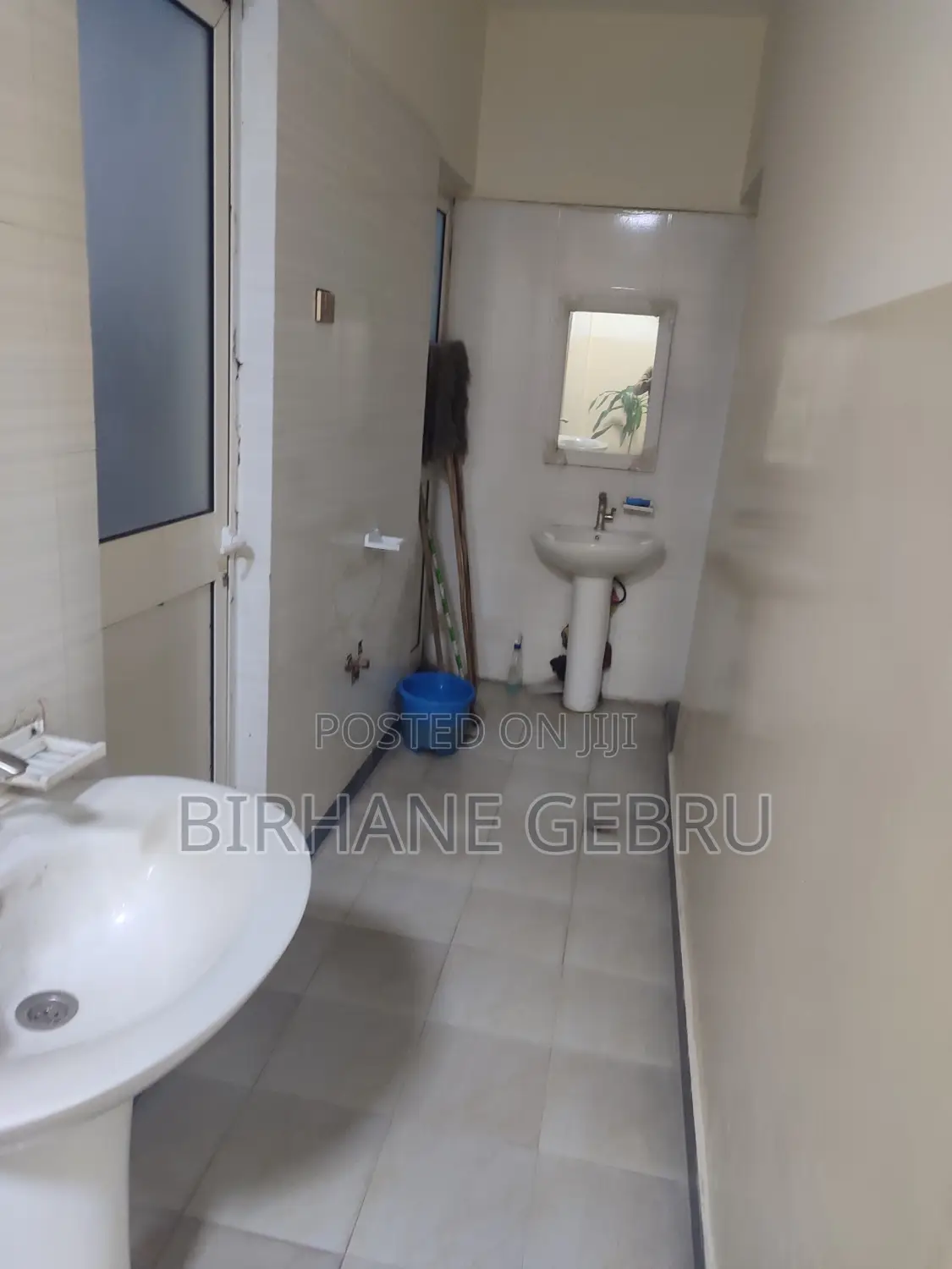 Rent for Cafe or Resturant