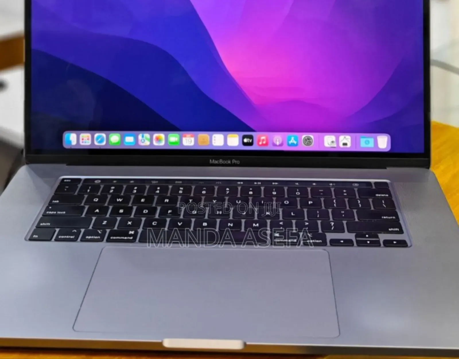 New Laptop Apple MacBook Pro 2019 32GB Intel Core I9 SSD 512GB