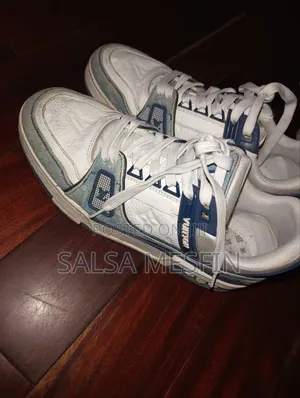 Photo - Luis Vitton Shoes