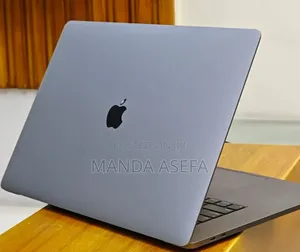 Photo - New Laptop Apple MacBook Pro 2019 64GB Intel Core I9 SSD 512GB