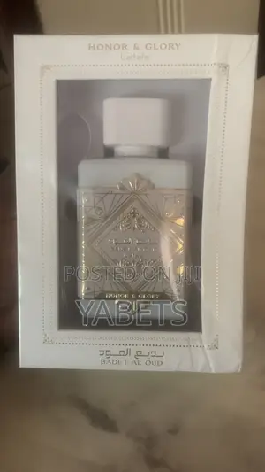 Photo - Lattafa Honor and Glory