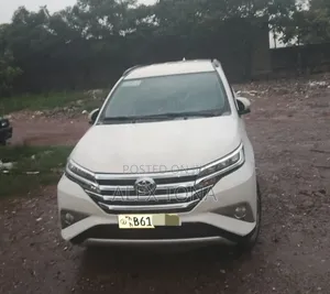 Photo - Toyota Rush 2019 White