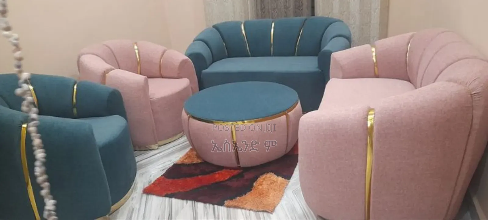 Mangat Style Sofa Design With Table
