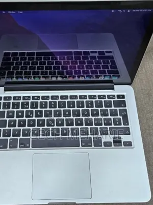 New Laptop Apple MacBook 2015 8GB Intel Core I5 SSD 128GB