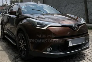 Photo - Toyota Chaser 2017 Brown