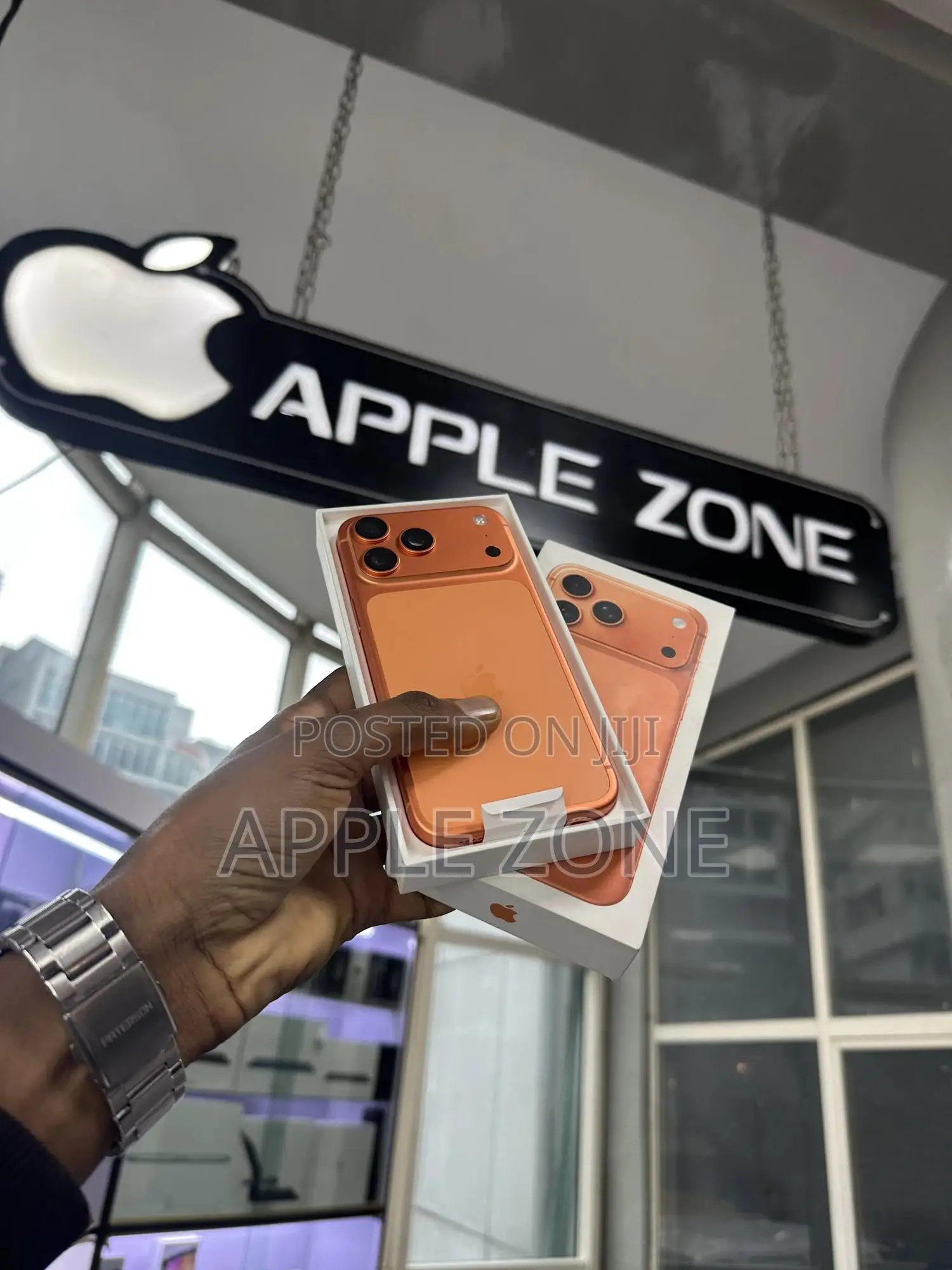 New Apple iPhone 17 Pro Max 256 GB Orange