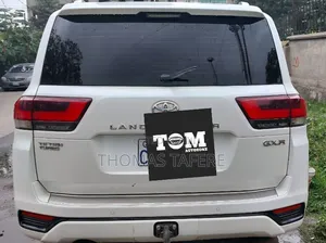 Toyota Land Cruiser 2022 White