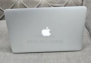 Photo - New Laptop Apple MacBook Pro 2015 8GB Intel Core I5 SSD 128GB