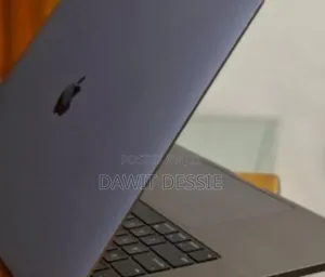 New Laptop Apple MacBook Pro 2019 32GB Intel Core I9 SSD 1T