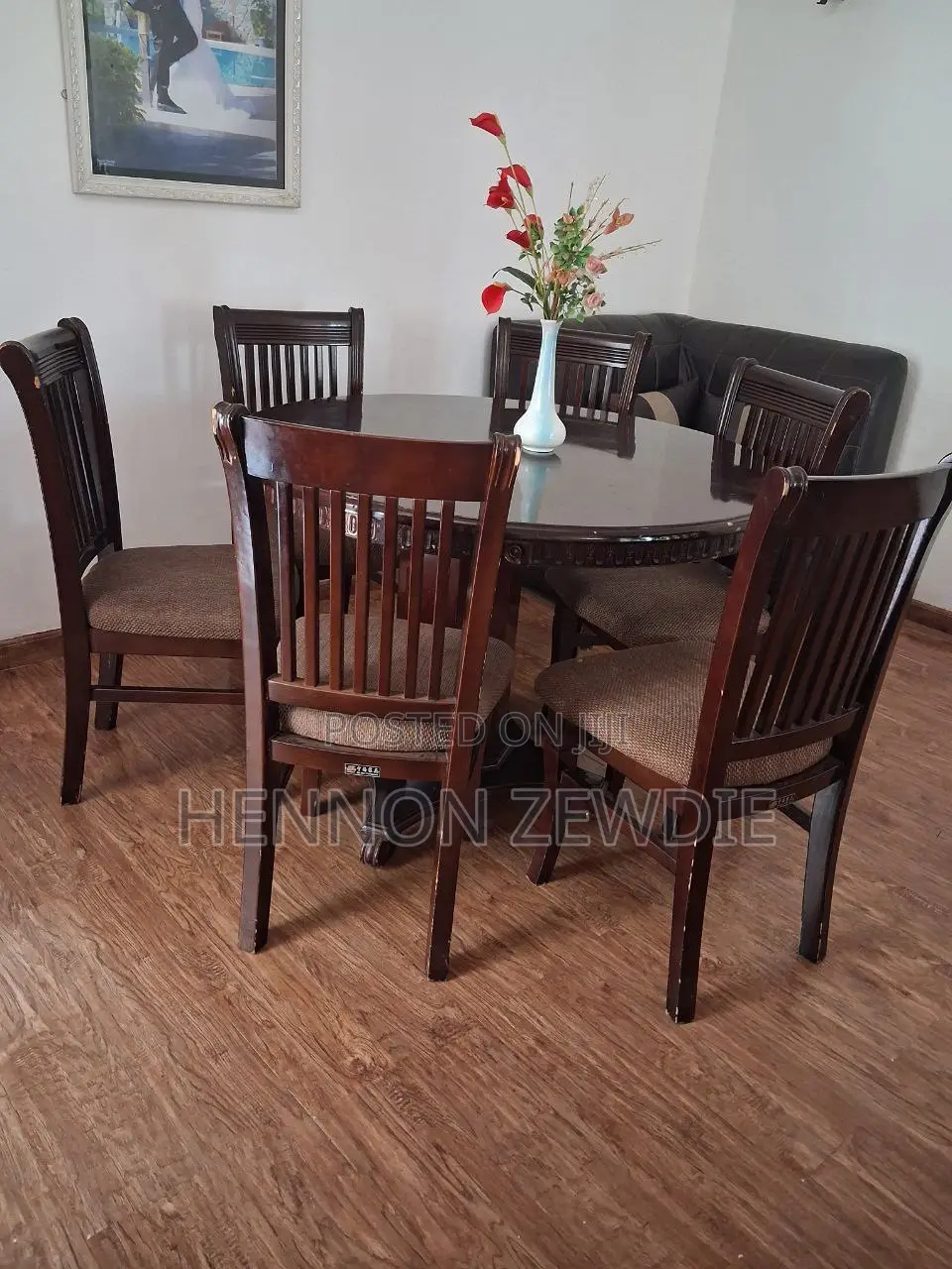 Nh Bay 6 Sitter High-Quality Dining Table