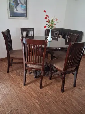 Nh Bay 6 Sitter High-Quality Dining Table