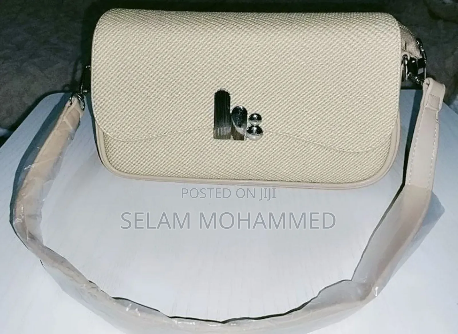 Hand Bags for Different Kind of Dressing Style for Women