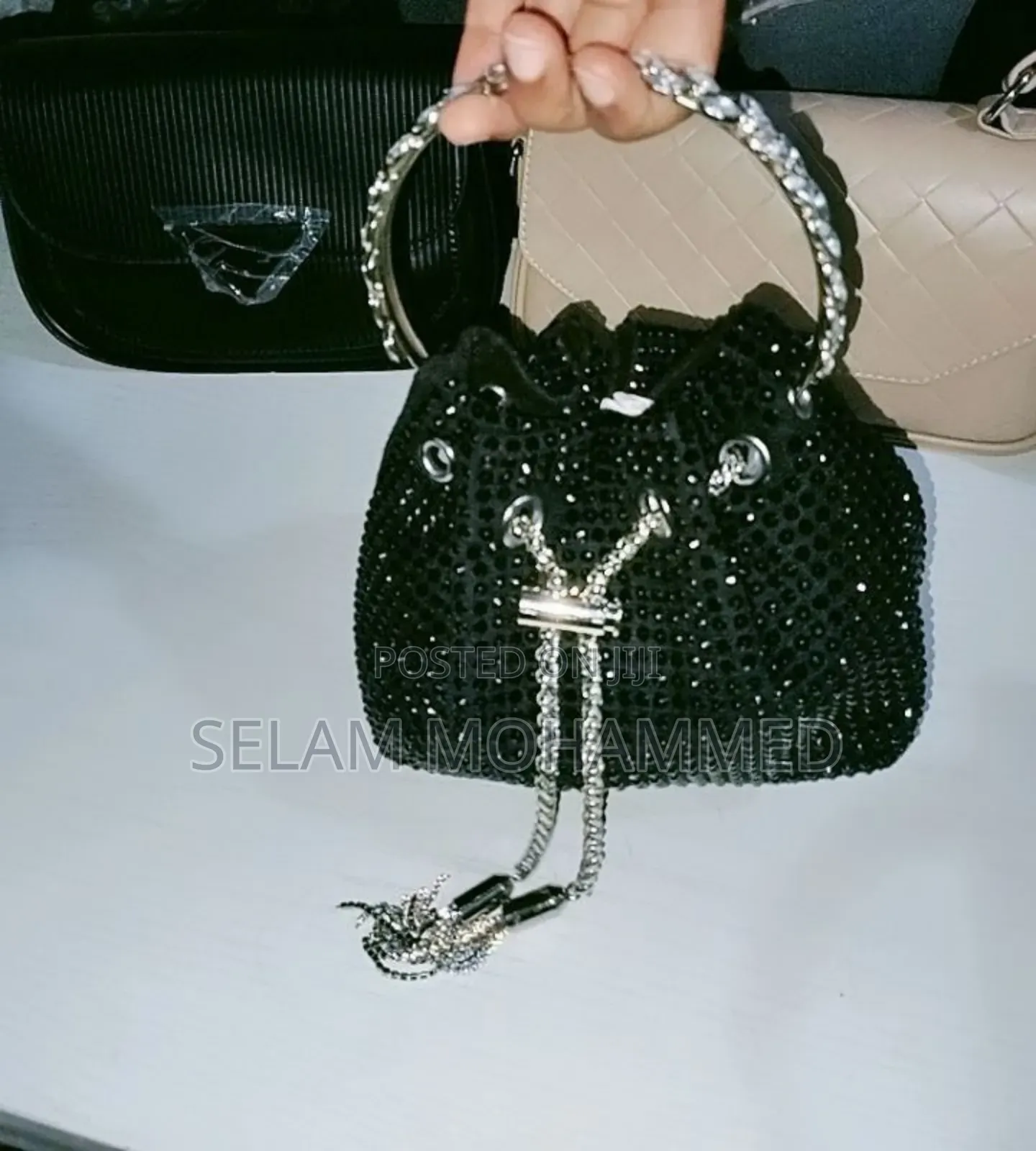 Hand Bags for Different Kind of Dressing Style for Women