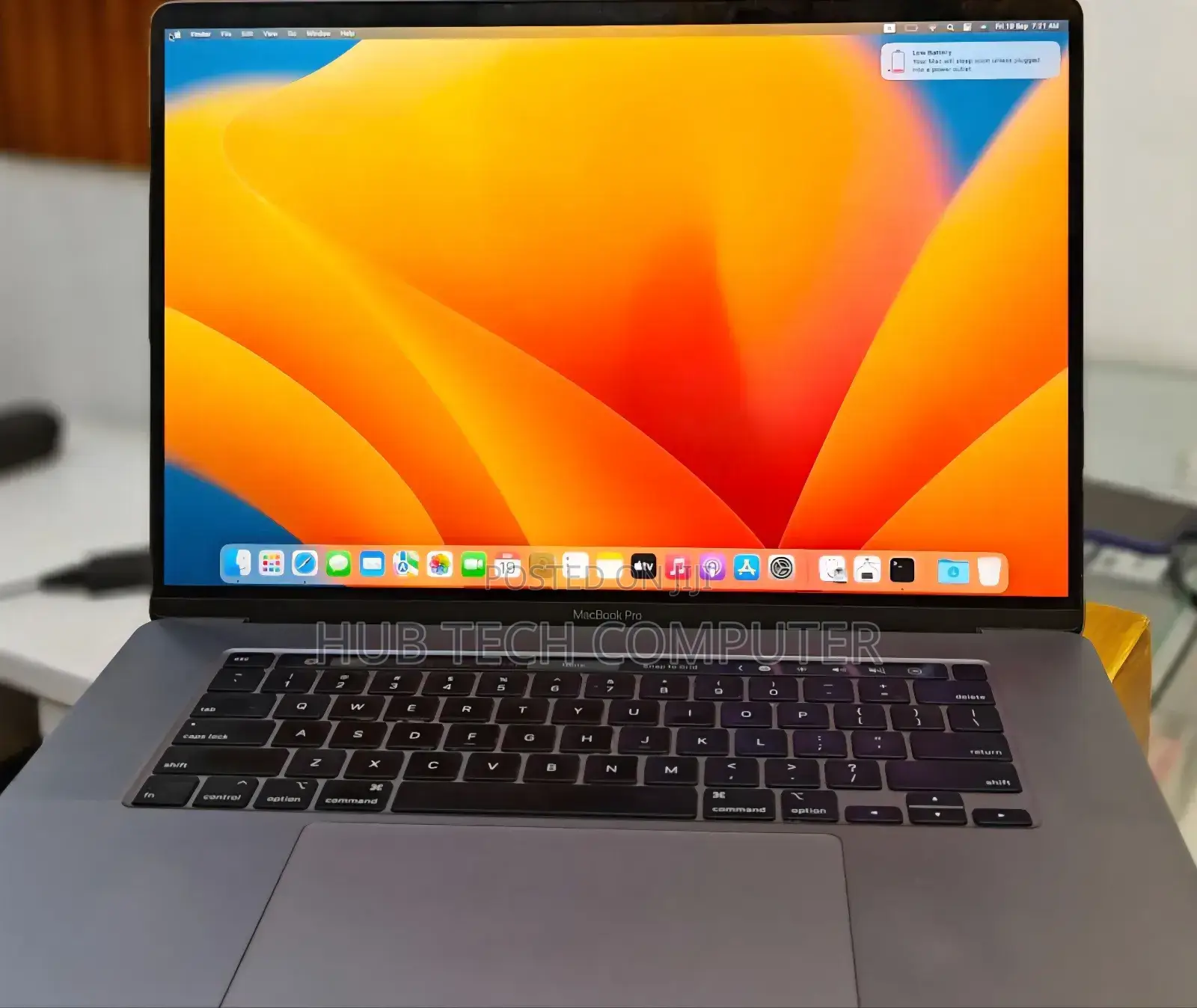 New Laptop Apple MacBook Pro 2019 16GB Intel Core I7 SSD 512GB