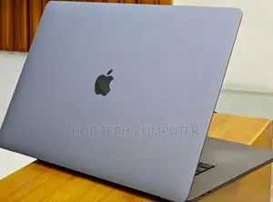 New Laptop Apple MacBook Pro 2019 16GB Intel Core I7 SSD 512GB