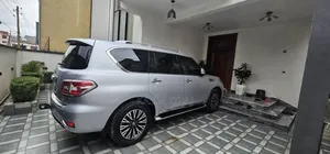 Nissan Patrol 2017 Silver