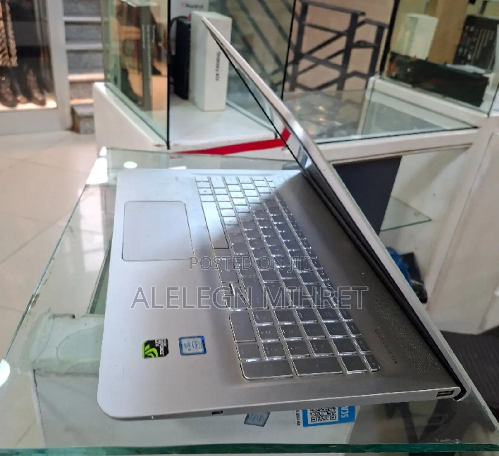 New Laptop HP Envy X360 12GB Intel Core I5 HDD 1T