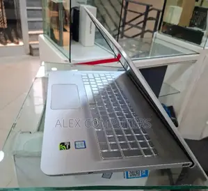 New Laptop HP Envy X360 12GB Intel Core I5 HDD 1T