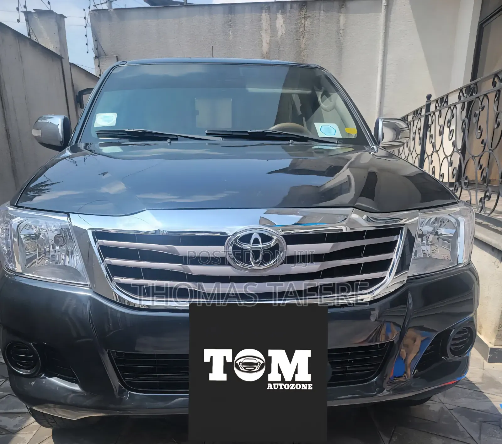 Toyota Hilux 2013 Black