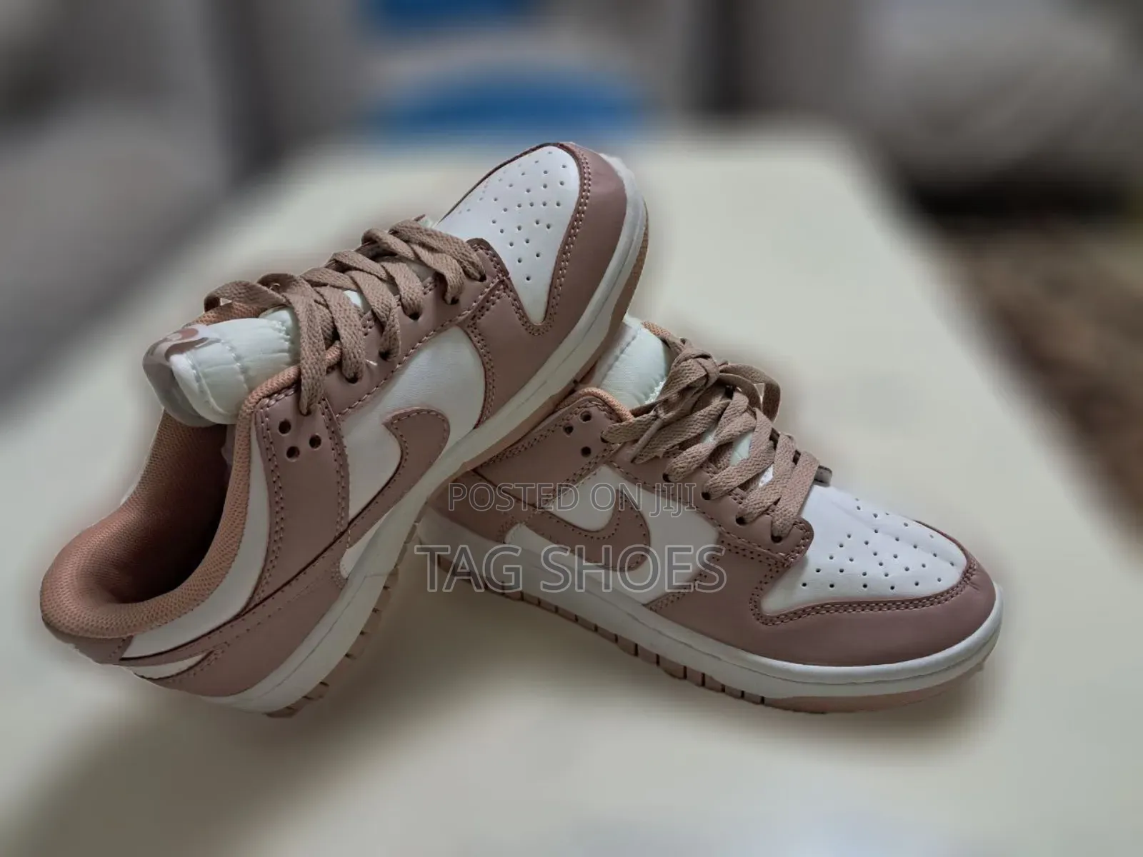 Women's Nike Shoe
