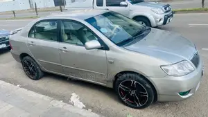 Photo - Toyota Corolla 2004 Silver