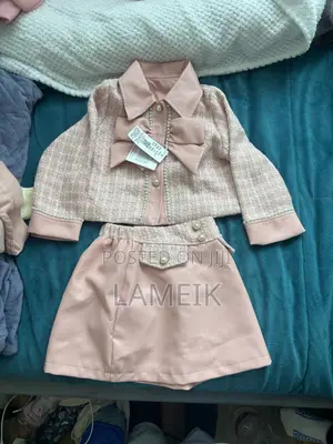 Photo -  Chic Elegant Baby Girl Outfit – 2-Piece Set 