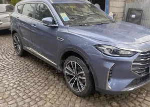 Photo - Jetour X70 Plus 1.5 7-Seater FWD 2022 Blue