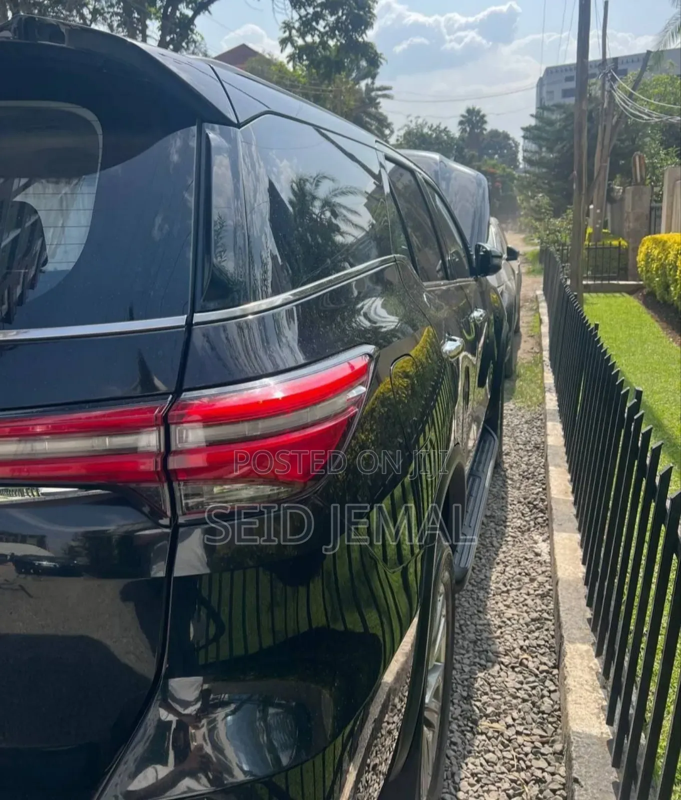 Toyota Fortuner 2023 Matt Black