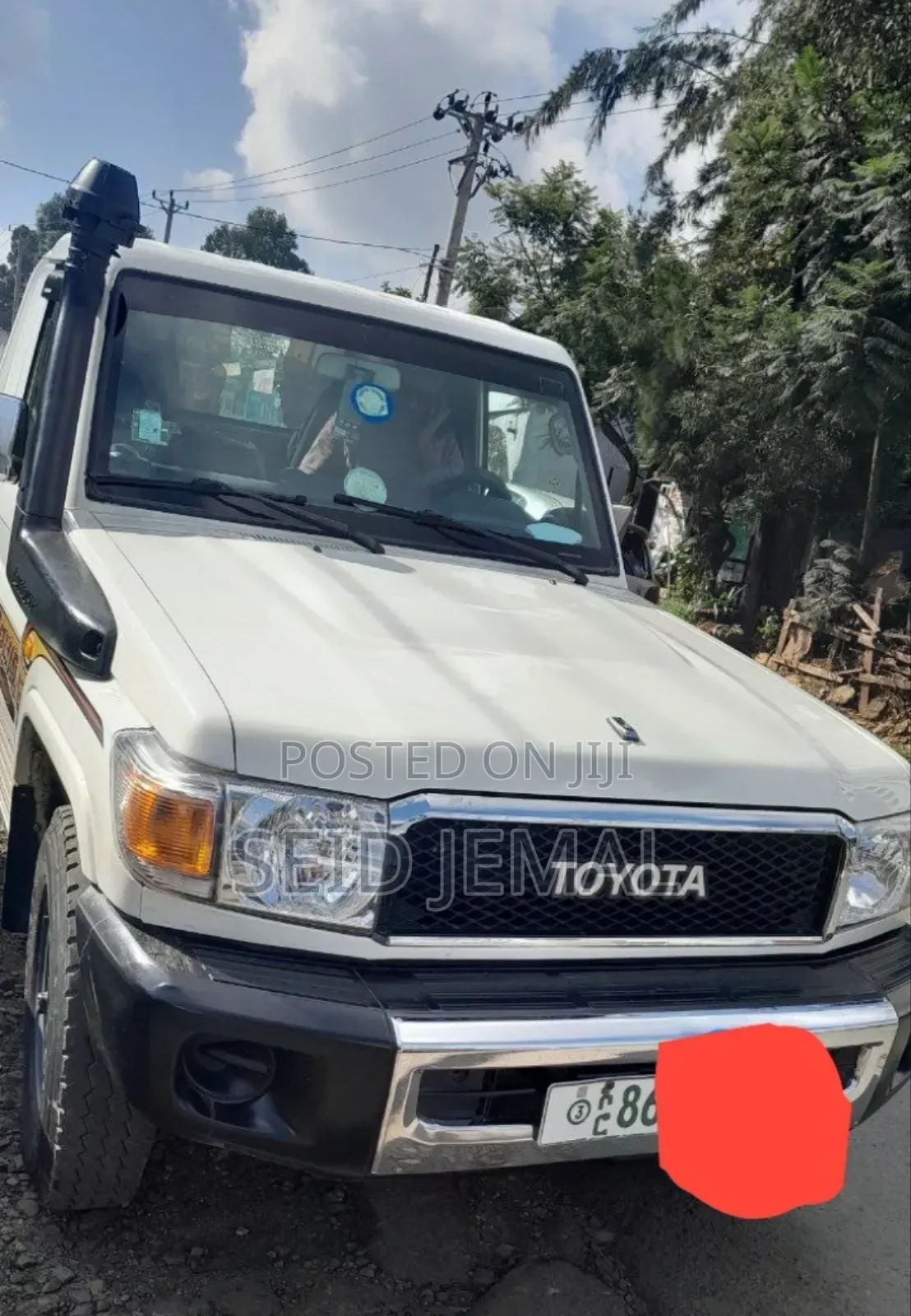 Toyota Hilux 2015 White