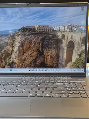 Photo - New Lenovo IdeaPad 5 Slim 13th Gen I7 16GB Intel Core I7 SSD 512GB