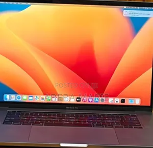 New Laptop Apple MacBook Pro 2019 16GB Intel Core I7 SSD 512GB