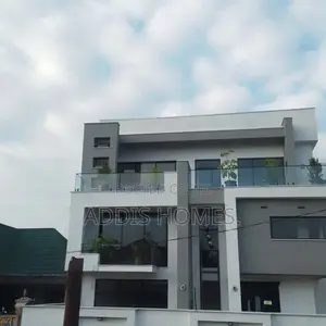 5bdrm Villa in Bole for sale