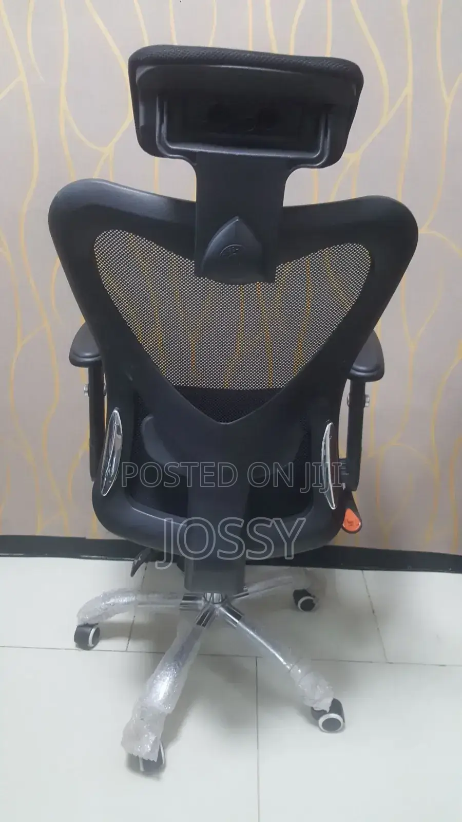 የቢሮ ወበሮች Office Chairs