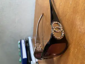 Photo - Liz Claiborne Oversized Women’S Sunglasses – Fashion Uv Protection