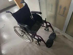 Foldable Used Wheelchair晦暗wheelchair知道wheelchair俠士wheelchair