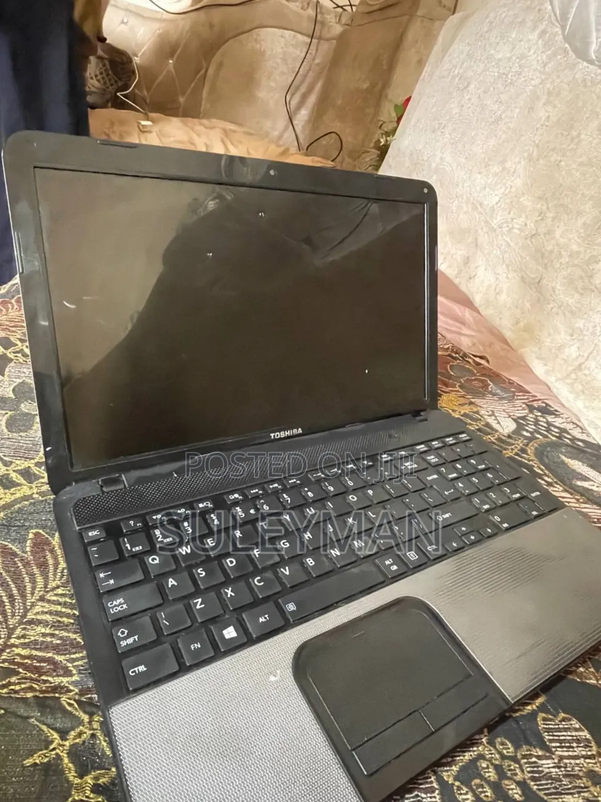Laptop Toshiba Satellite C850 4GB Intel Core I3 HDD 500GB