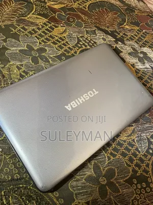 Laptop Toshiba Satellite C850 4GB Intel Core I3 HDD 500GB