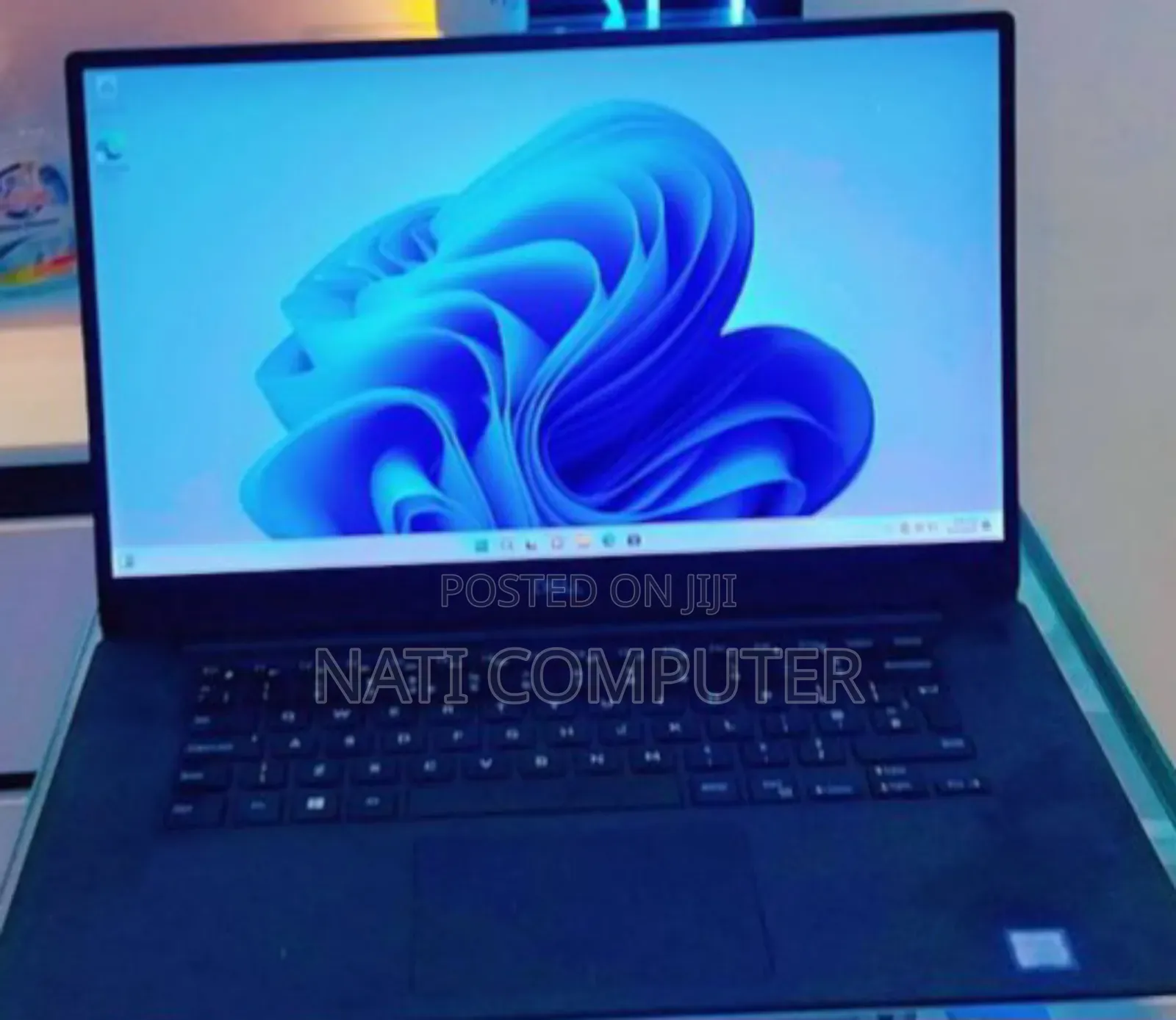 New Laptop Dell 16GB Intel Core I5 SSD 512GB