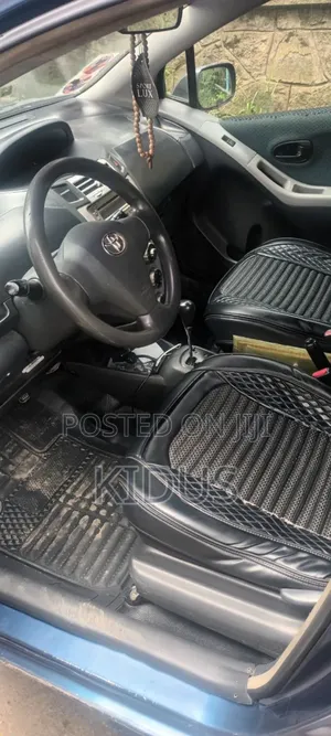 Toyota Yaris 1.0 2005 Blue