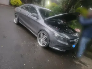 Mercedes-Benz CLA-Class 2014 Silver