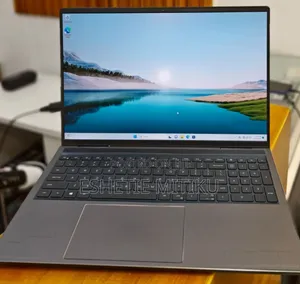 New Laptop Dell Inspiron 15 16GB Intel Core I7 SSD 512GB