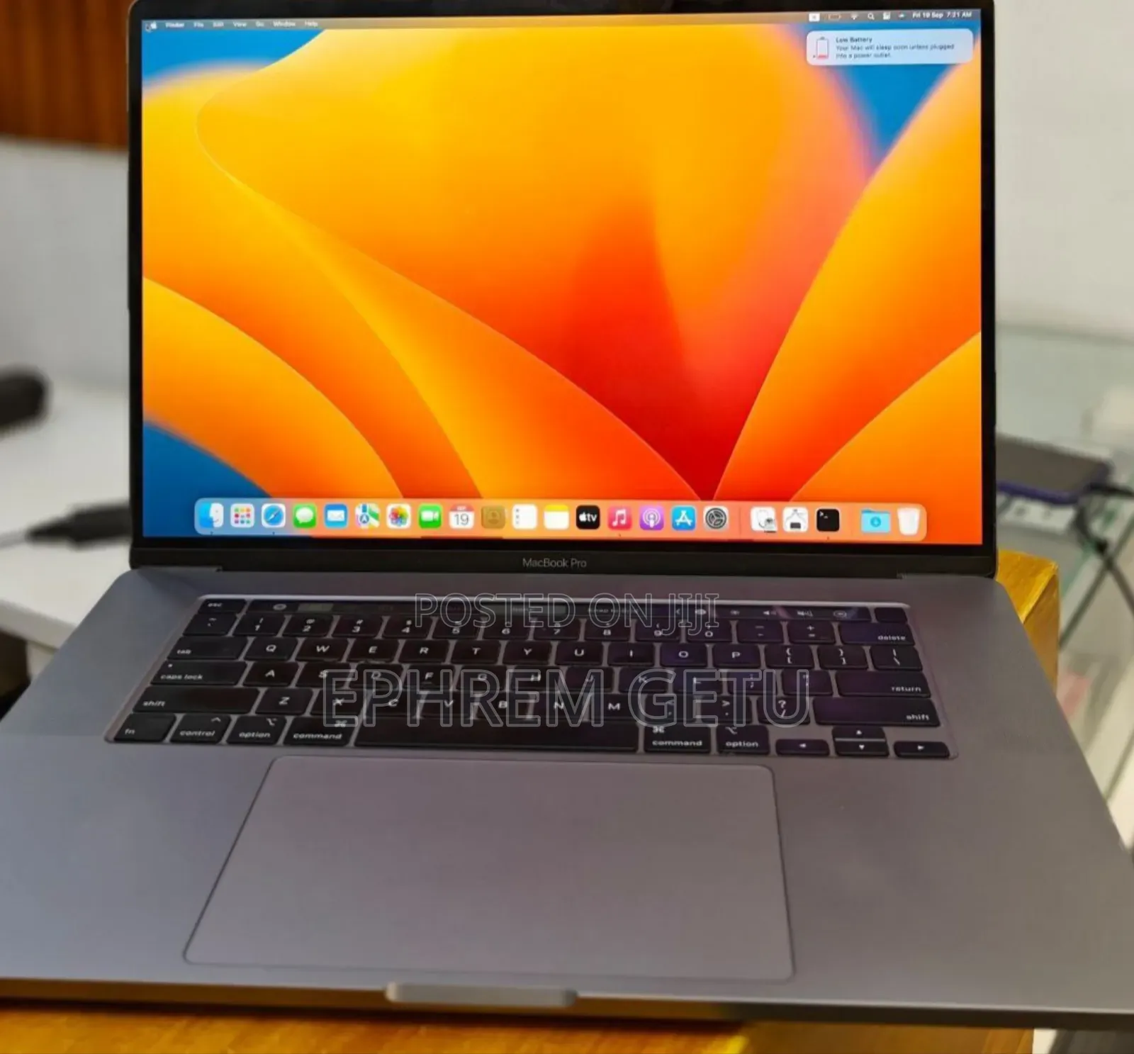 New Laptop Apple MacBook Pro 2019 16GB Intel Core I7 SSD 512GB
