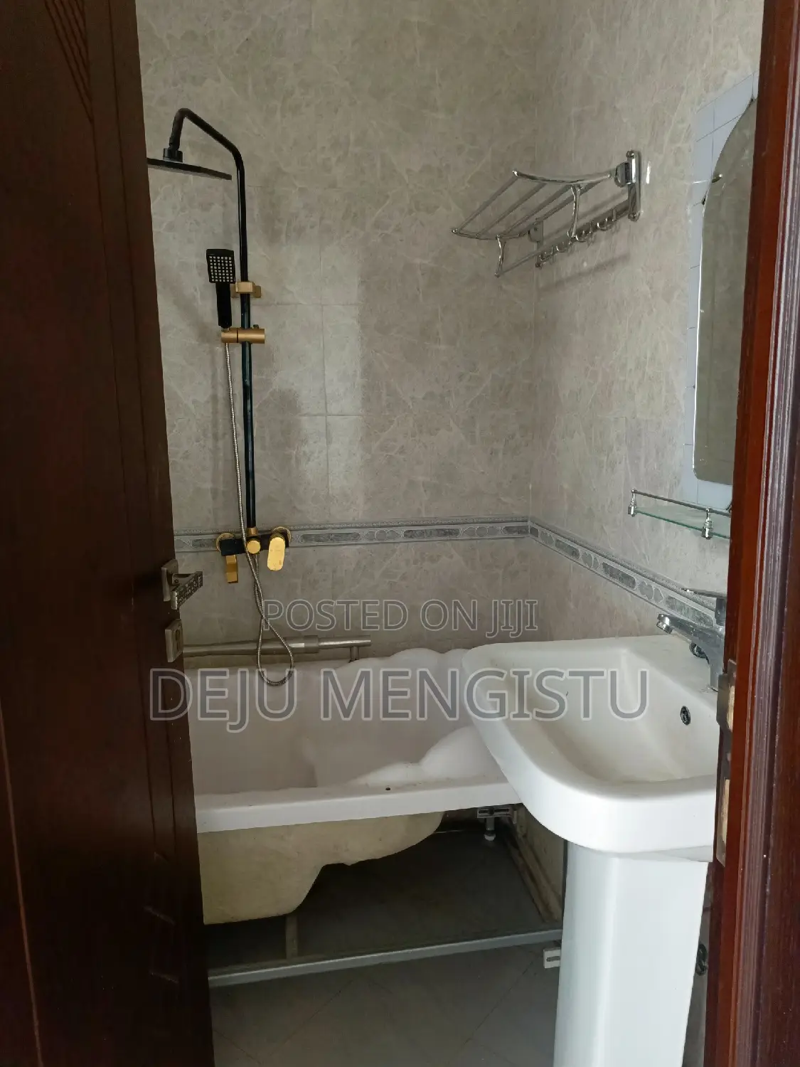 3bdrm Apartment in አያት ስንሻይን, Bole for rent