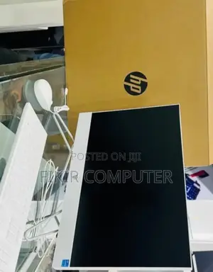 Photo - New Laptop HP OmniStudio X All-in-One 16GB Intel Core I7 SSD 1T